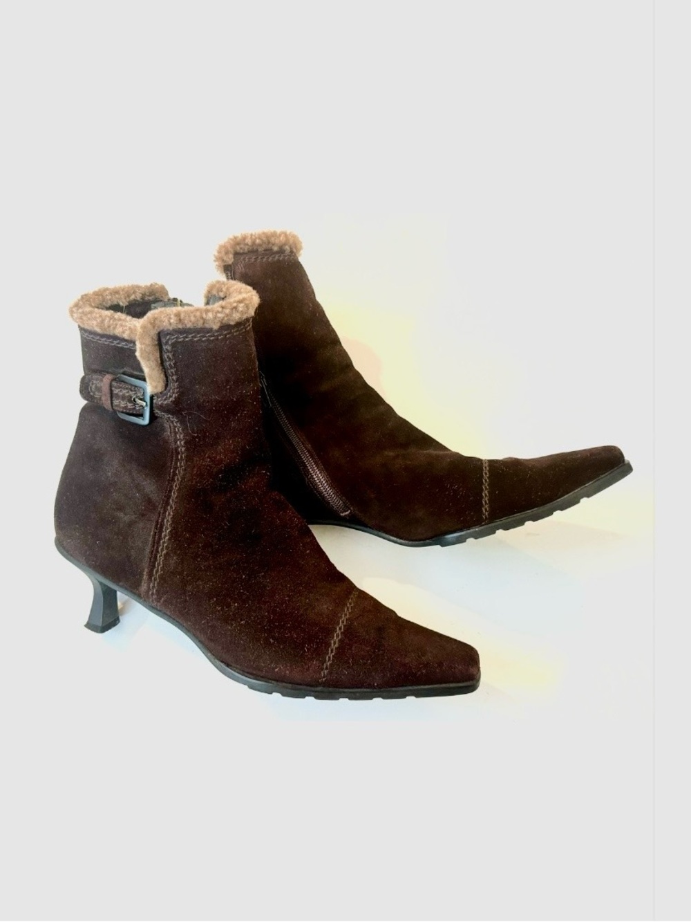 Stuart Weitzman brown suede booties, 9.5 Vintage 90’s, excellent condition